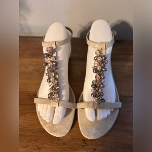 Mootsie Tootsies beaded sandals size 8